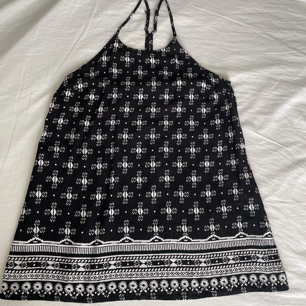 Black/white Old Navy Tank Top